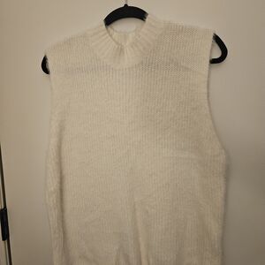 Old Navy Cream Crewneck Sweater